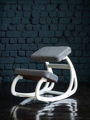 Балансирующий коленный стул Конёк Горбунёк (Белый) в Чебаркуле - chebarkul.ok-mebel.com | фото 2