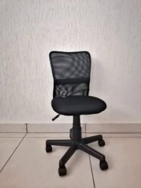 Кресло Barneo K-401 детское (черная ткань/сетка) в Чебаркуле - chebarkul.ok-mebel.com | фото 1